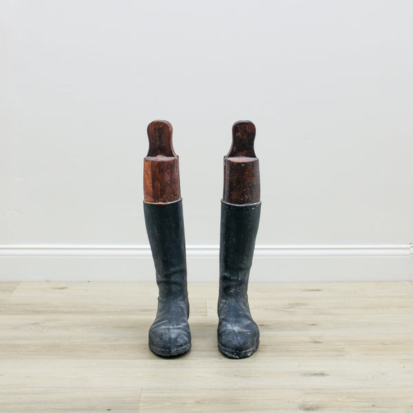 22.5 Inch Distressed Resin Pair of Riding Boots